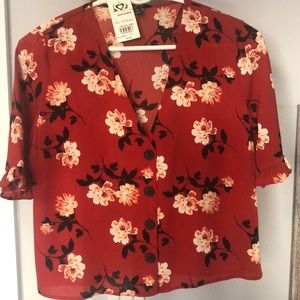 Ruffled sleeve floral button up top